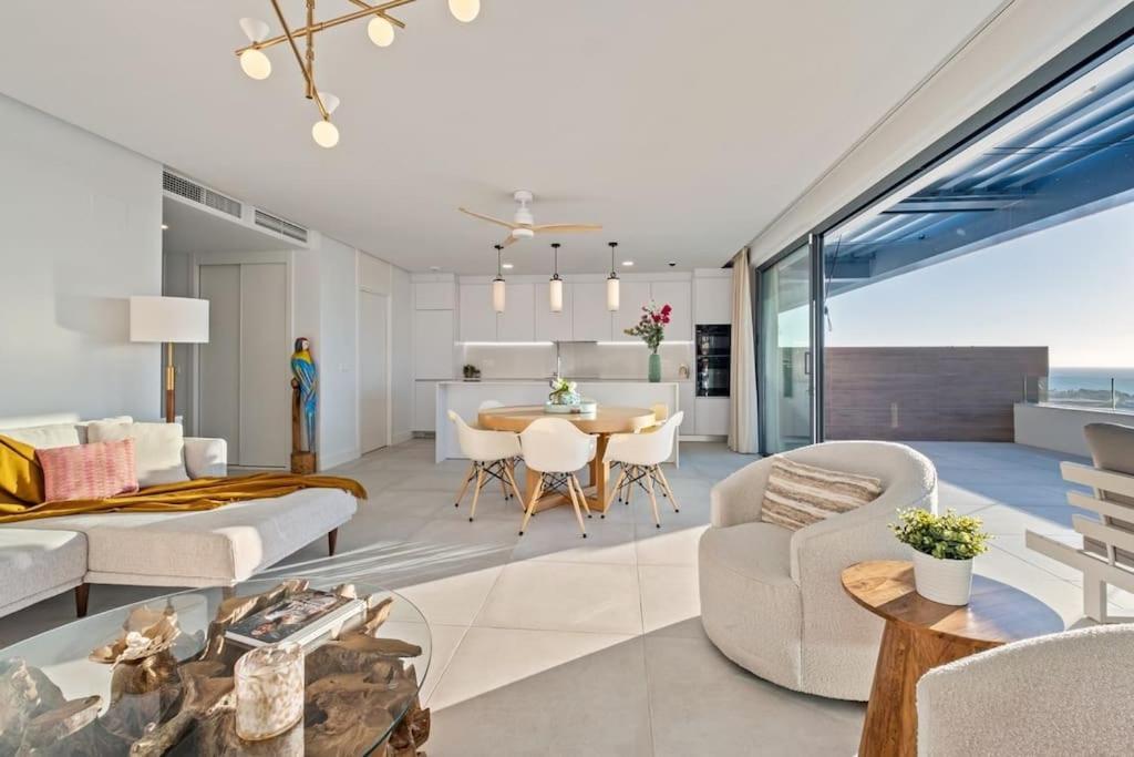 Penthouse Panorama